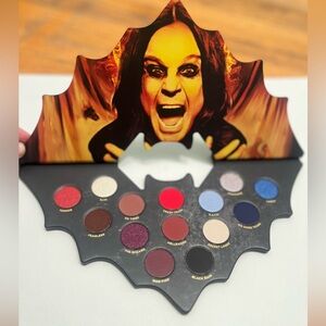 Sold Out NIB Ozzy Bat Palette 14 Vibrant Eyeshadow Collection